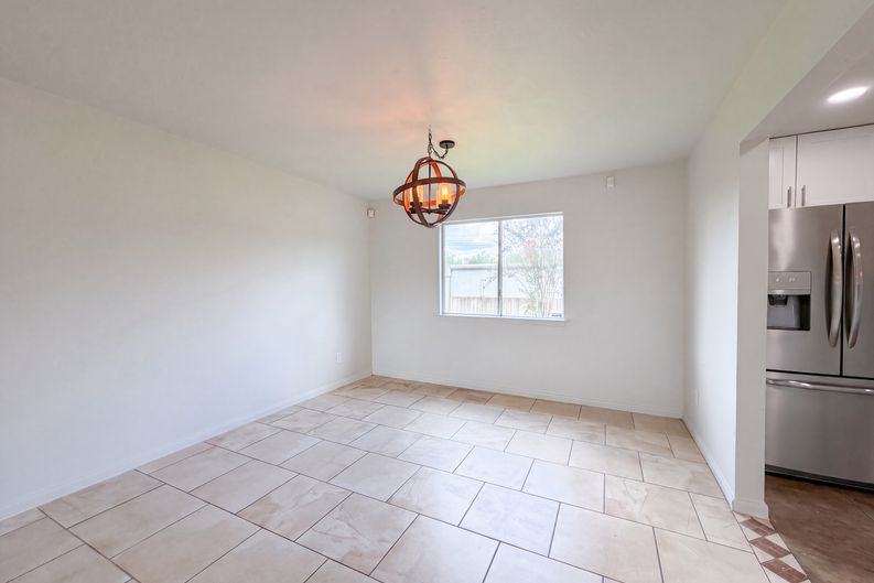 Photo 6 of 25 of 4519 S Ridgewalk Dr, Houston, TX