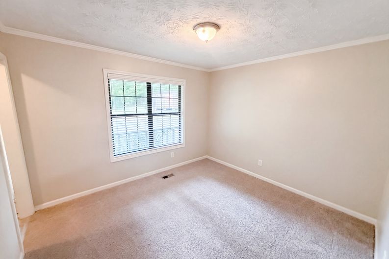 Photo 12 of 24 of 4628 Sapling Ct, Douglasville, GA