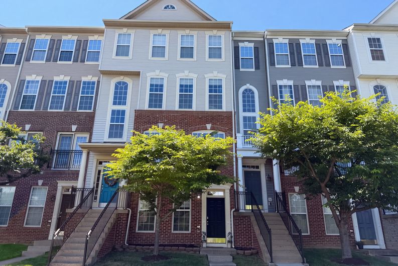 Photo 41 of 54 of 15489 Chopawamsic Ct, Woodbridge, VA