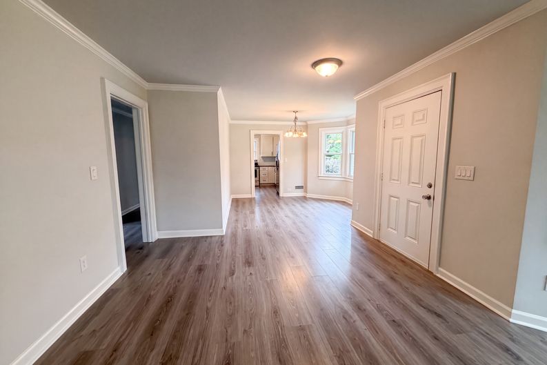 Photo 5 of 17 of 821 Jackson St, Gastonia, NC