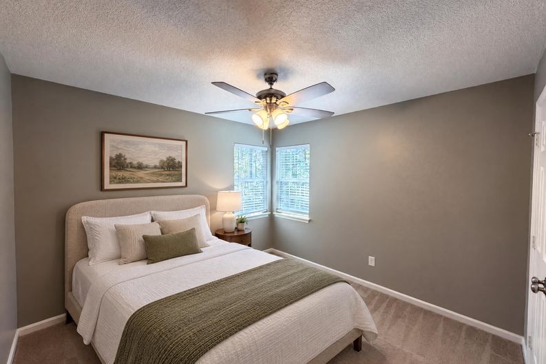 Photo 18 of 28 of 8224 Hunley Ridge Rd, Matthews, NC