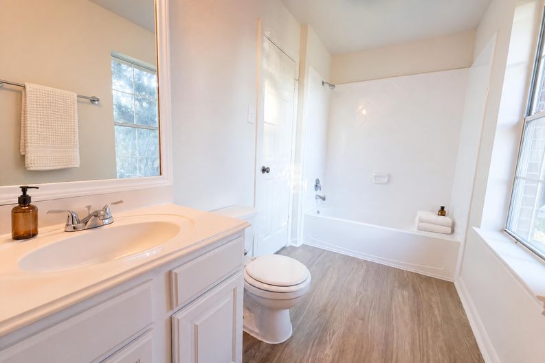 Photo 31 of 52 of 9019 Sunny Ridge Dr, Houston, TX