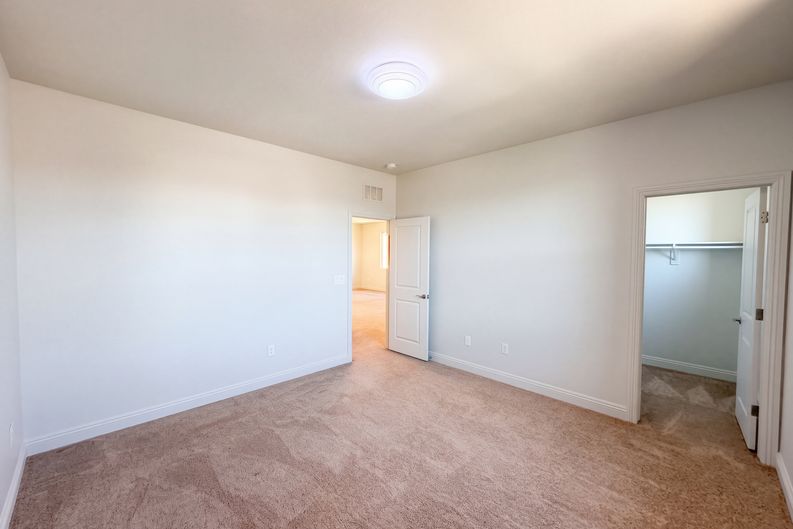 Photo 15 of 30 of 31 Berneri Dr, Las Vegas, NV