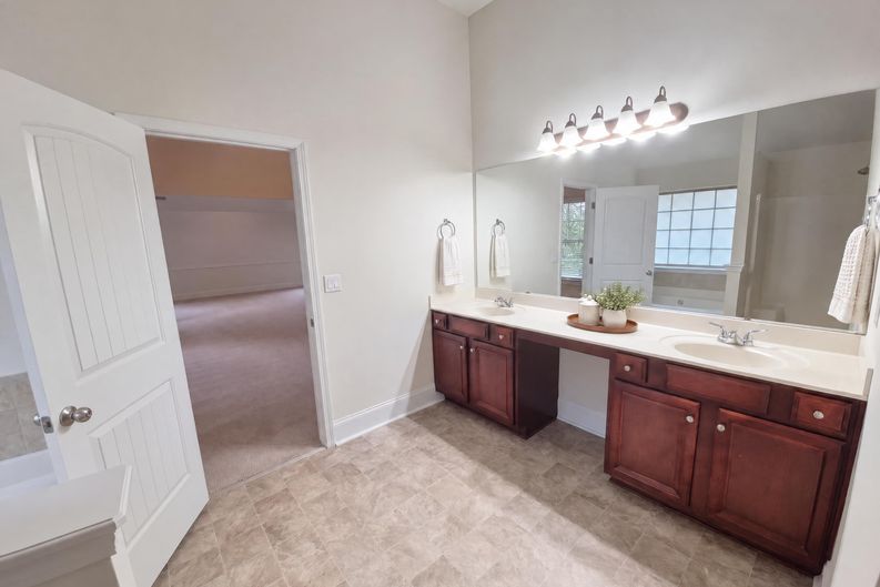 Photo 16 of 38 of 3581 Morinda Dr, Douglasville, GA