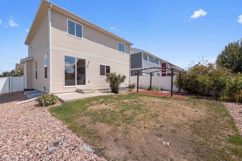 Photo 32 of 35 of 5573 Killarney Ct, Denver, CO