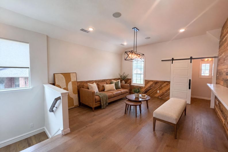 Photo 7 of 37 of 11509 Misty Ridge Dr, Roanoke, TX