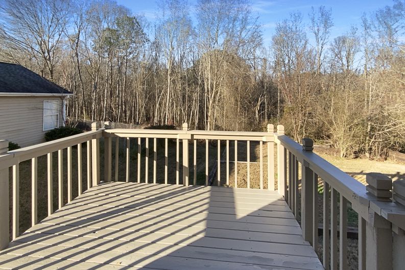 Photo 10 of 25 of 107 Hampton Ridge Dr, Greer, SC