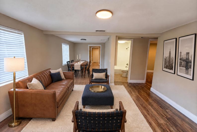 Photo 6 of 23 of 1506 W 16th St, Sanford, FL