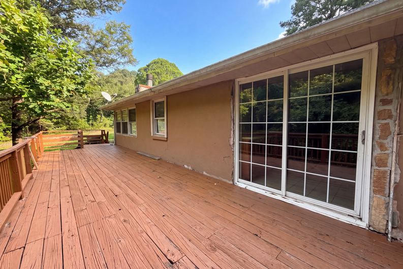 Photo 23 of 29 of 3609 Poplar Ln, Adamsville, AL