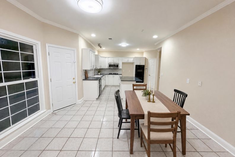 Photo 7 of 41 of 3805 Lenna Dr, Snellville, GA