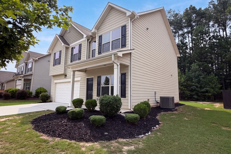 Photo 39 of 45 of 1036 Glenwyck Dr, Braselton, GA