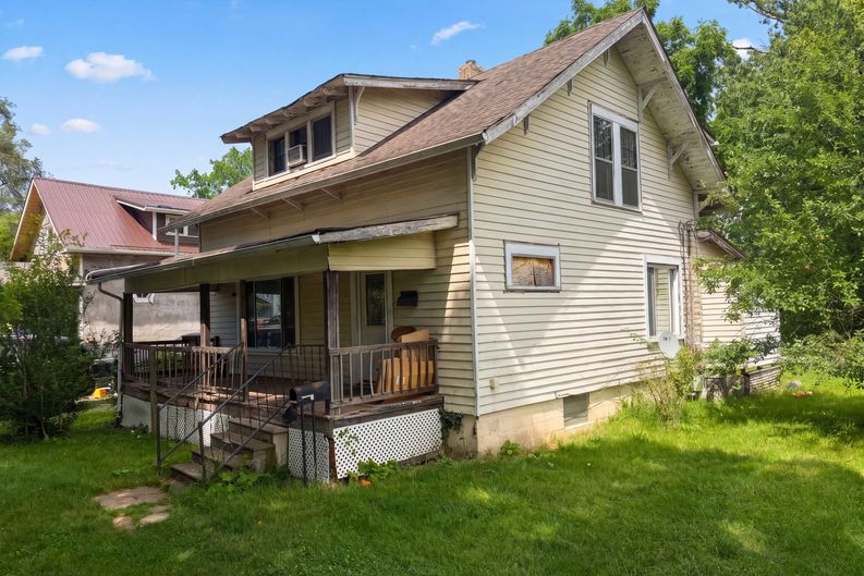 Photo 23 of 27 of 2670 Fern Ave, Columbus, OH