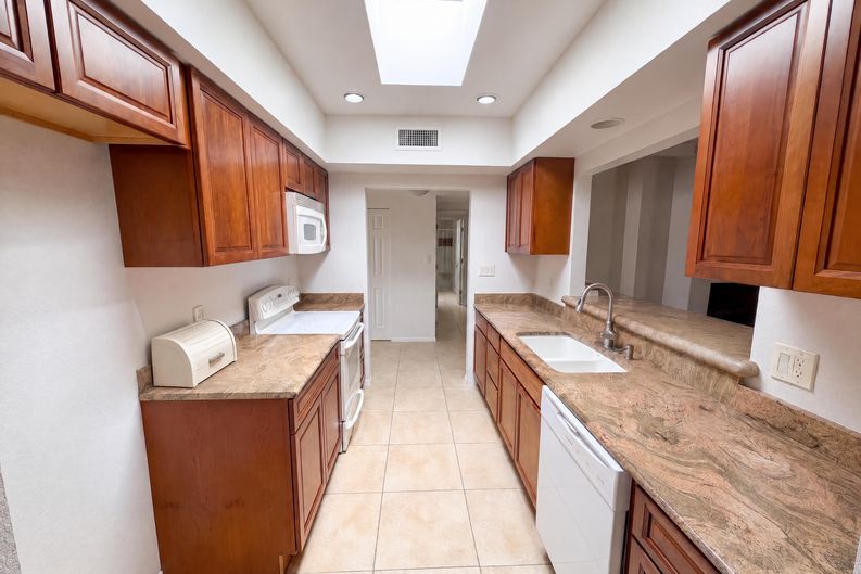 Photo 6 of 20 of 4410 E La Cienega St, Tucson, AZ