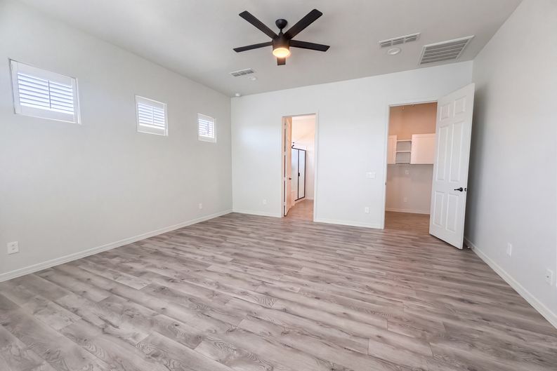 Photo 4 of 17 of 2923 E Inca Ln, San Tan Valley, AZ