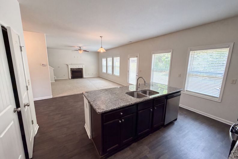 Photo 24 of 34 of 821 Walnut Woods Dr, Braselton, GA