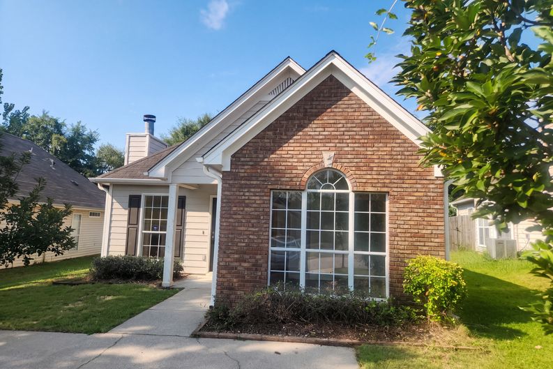 Photo 20 of 22 of 137 Mayfair Ln, Calera, AL