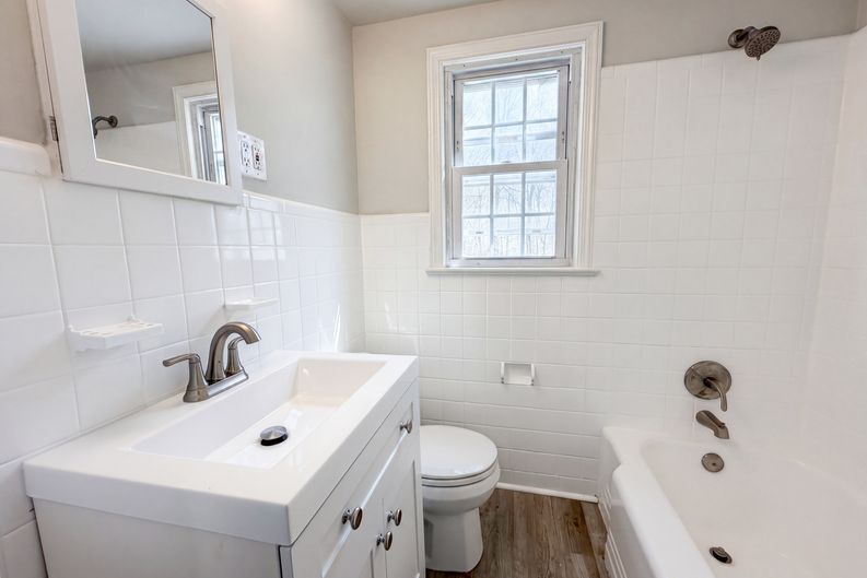 Photo 6 of 23 of 19 Delekas Ave, South Plainfield, NJ