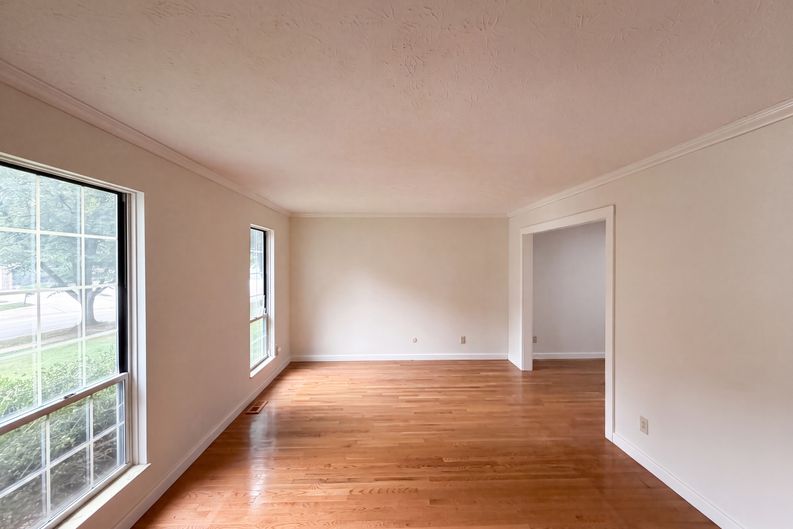 Photo 7 of 31 of 3920 Cedric Ln, Dublin, OH