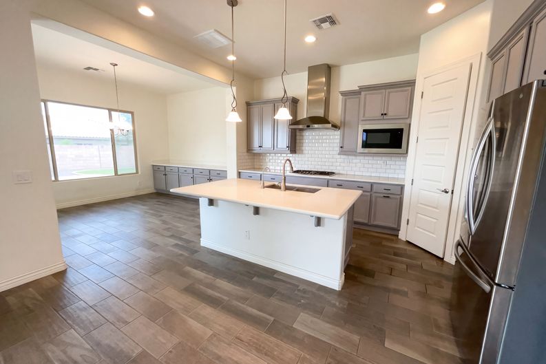 Photo 6 of 58 of 2312 E Susan Dr, Gilbert, AZ
