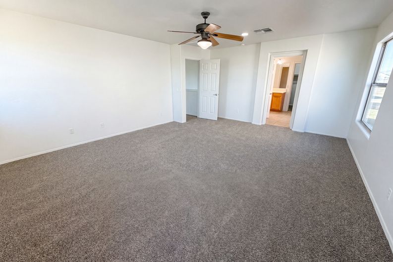 Photo 4 of 36 of 9029 W Yukon Dr, Peoria, AZ