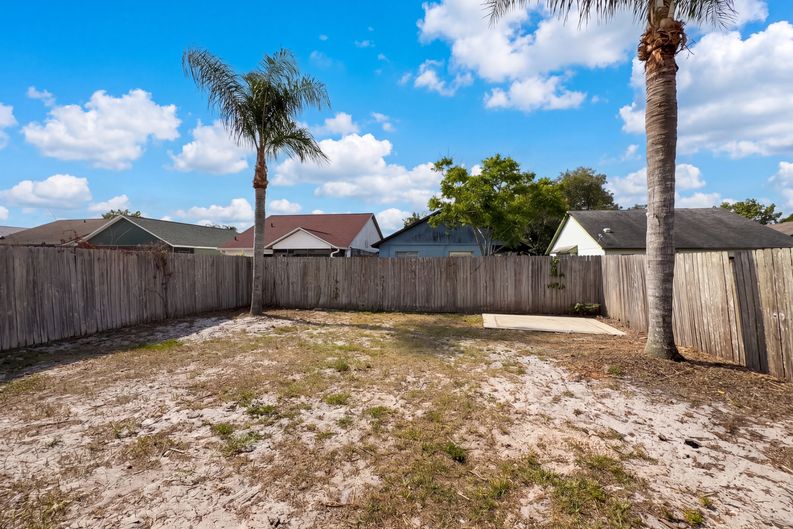 Photo 19 of 21 of 9814 Dean Cove Ln, Orlando, FL