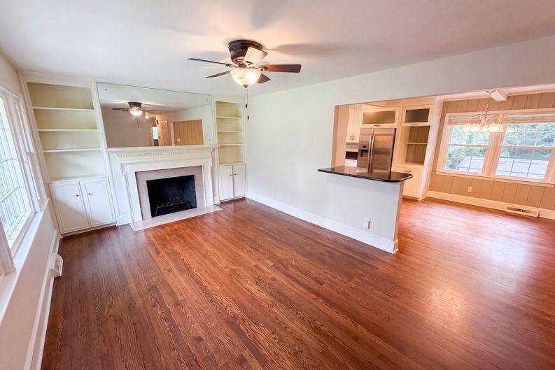 Photo 3 of 30 of 1527 Burnley Rd, Charlotte, NC
