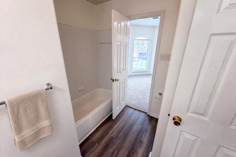 Photo 33 of 38 of 20610 Wren Hollow Way, Humble, TX