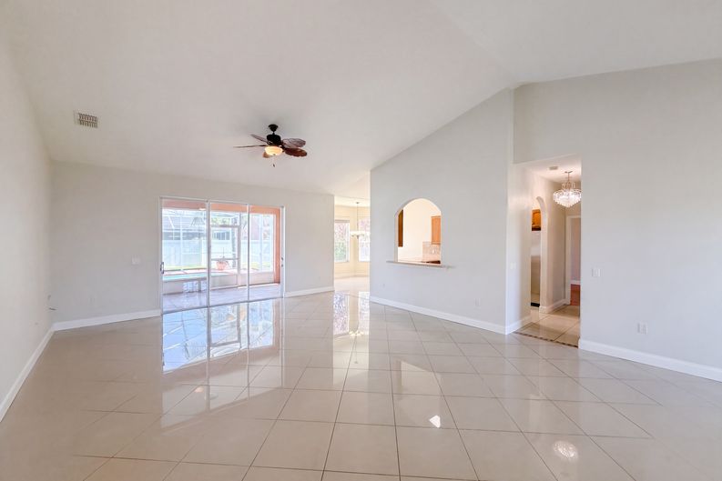 Photo 21 of 22 of 313 Terranova Blvd, Winter Haven, FL