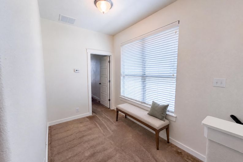 Photo 11 of 27 of 2101 Rivers Edge Way, Austin, TX