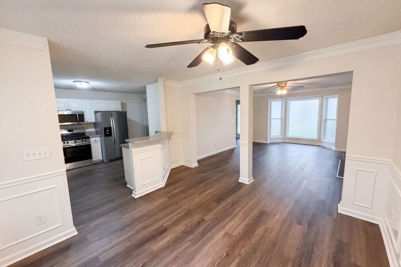 Photo 7 of 34 of 215 Twin Brook Way, Lawrenceville, GA