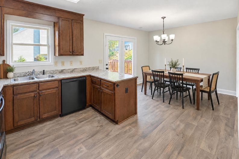 Photo 11 of 32 of 209 Brookside Dr, Lula, GA