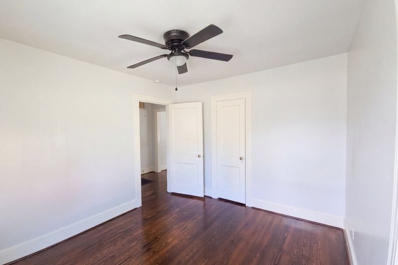 Photo 10 of 18 of 1401 E 9th St, Anniston, AL