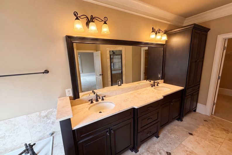Photo 21 of 71 of 3250 Camellia Ln, Suwanee, GA
