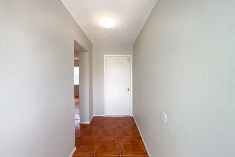 Photo 10 of 27 of 4805 Beacon St, Orlando, FL