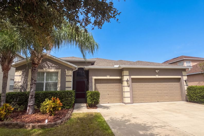 Photo 34 of 37 of 626 Tanana Fall Dr, Ruskin, FL