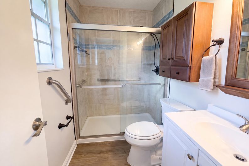 Photo 9 of 14 of 13632 Lanier Rd, Jacksonville, FL