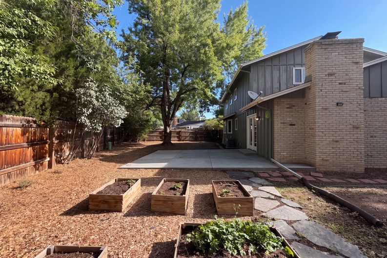 Photo 38 of 43 of 7447 S Ames Ct, Littleton, CO