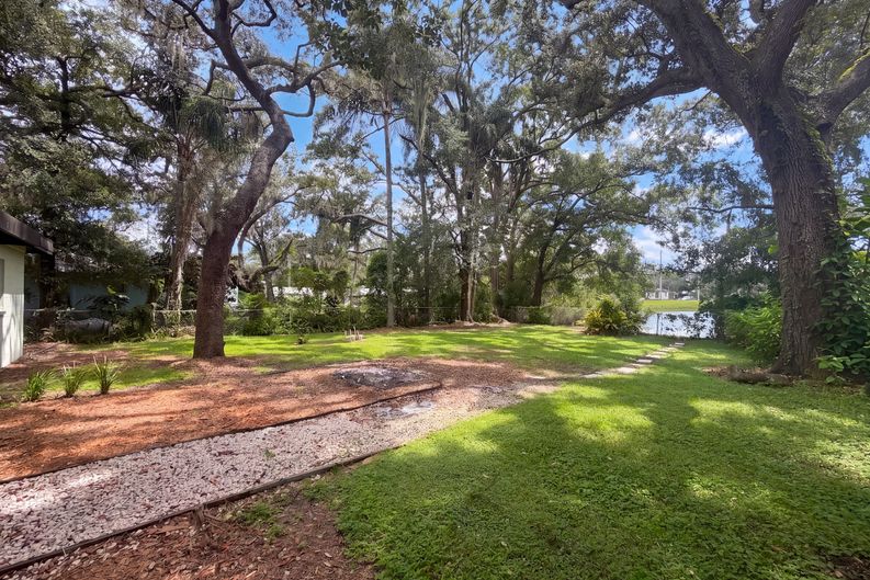 Photo 20 of 21 of 10806 W Elbow Dr, Tampa, FL