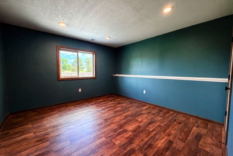 Photo 17 of 24 of 1207 Mulberry Ave NE, Montgomery, MN