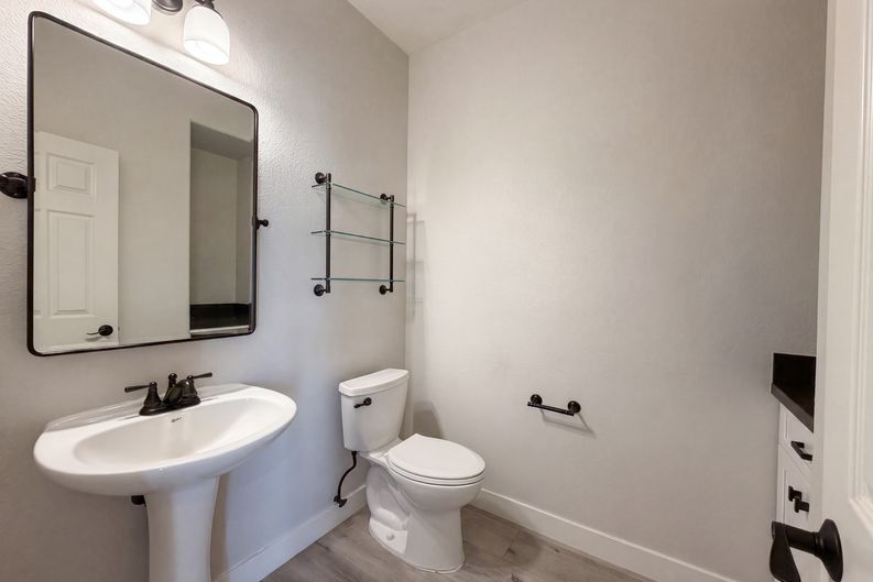 Photo 16 of 24 of 29206 Rio Lobo Way, Valencia, CA