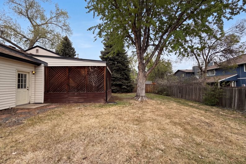 Photo 34 of 42 of 2114 S Eagle Ct, Aurora, CO