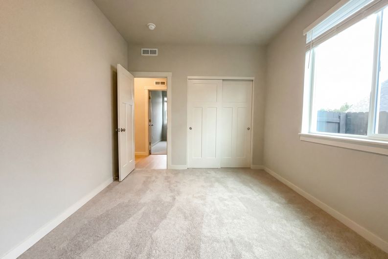 Photo 16 of 21 of 3616 NE 170th St, Vancouver, WA