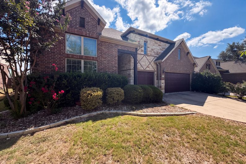 Photo 18 of 21 of 122 Bluehaw Dr, Georgetown, TX