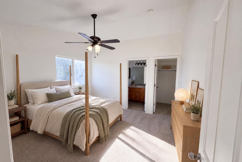 Photo 4 of 18 of 14273 S Heartstone Cir, Herriman, UT