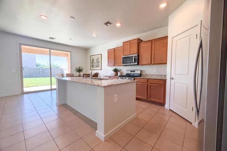 Photo 8 of 28 of 6949 E Hatchling Way, San Tan Valley, AZ
