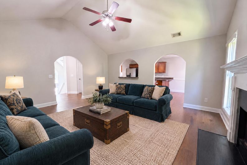 Photo 25 of 32 of 4468 Karron Dr, Powder Springs, GA