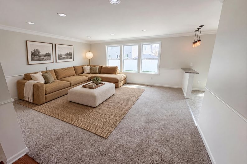 Photo 8 of 44 of 42824 Greystone Dr, Sterling Heights, MI