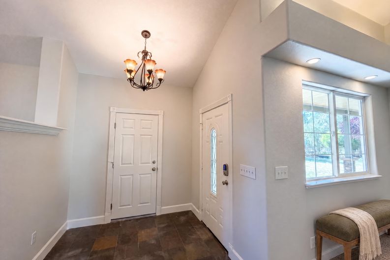 Photo 11 of 48 of 8233 Fair Way, Citrus Heights, CA