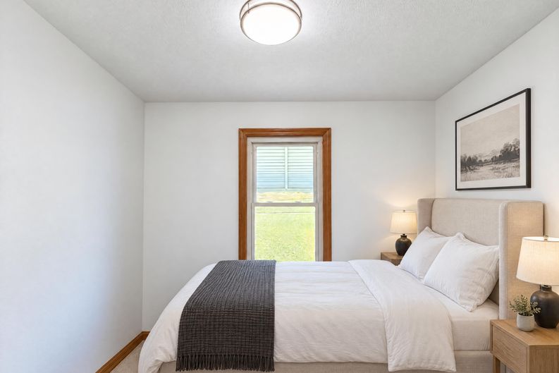 Photo 9 of 22 of 6526 Engle Rd, Brookpark, OH