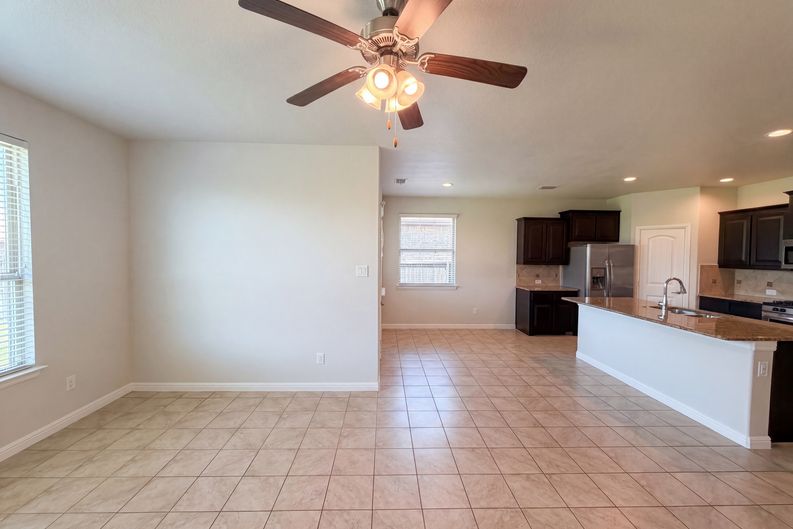 Photo 6 of 21 of 4312 Chicory Ct, Denton, TX